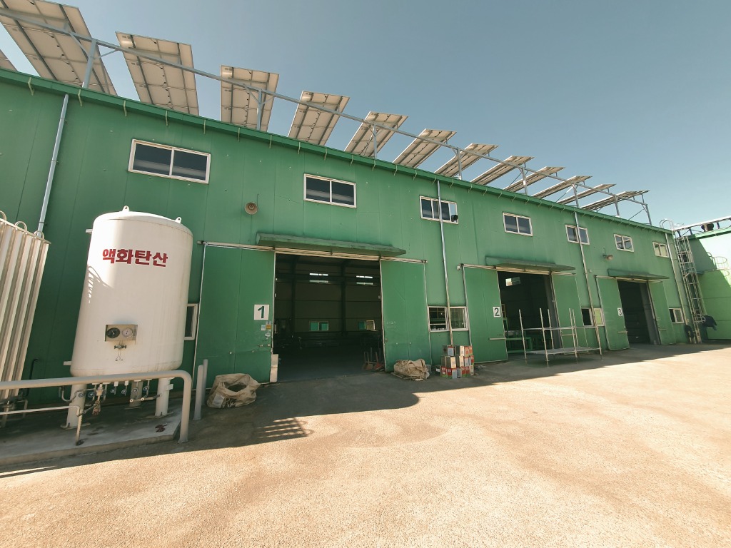 Solar-Powered Eco Plant Exterior