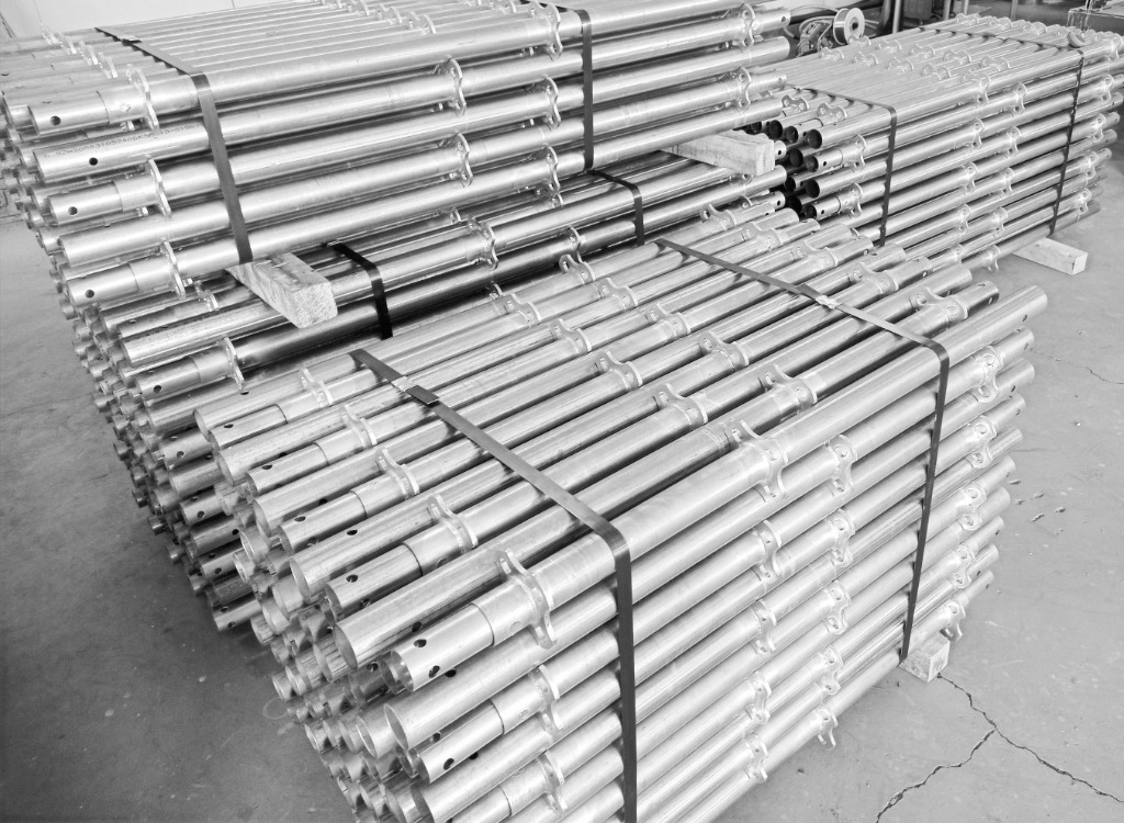 Galvanized System Scaffold Member Bundles Storage Yard